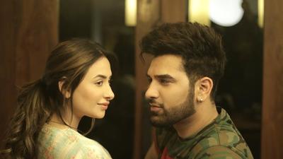 Paras Chhabra and Mahira Sharma will ring in the New Year in Dubai. Paras Chhabra and Mahira Sharma will ring in the New Year in Dubai.