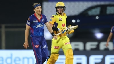 Tom Curran (L) and Sam Curran. (IPL/Twitter)
