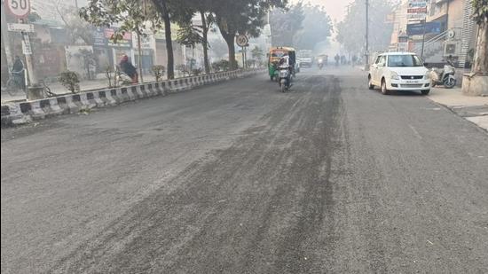 MC additional commissioner Aaditya Dachalwal said the contractor has been directed to get the road repaired and the concerned officials were told to stop the payment if the contractor fails to do the same. (Representative Image/HT File)