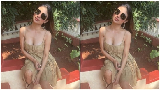 In tinted shades and open tresses, Mouni posed for the camera.(Instagram/@imouniroy)