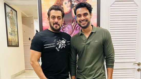 Tovino Thomas poses with Salman Khan. Tovino Thomas poses with Salman Khan.