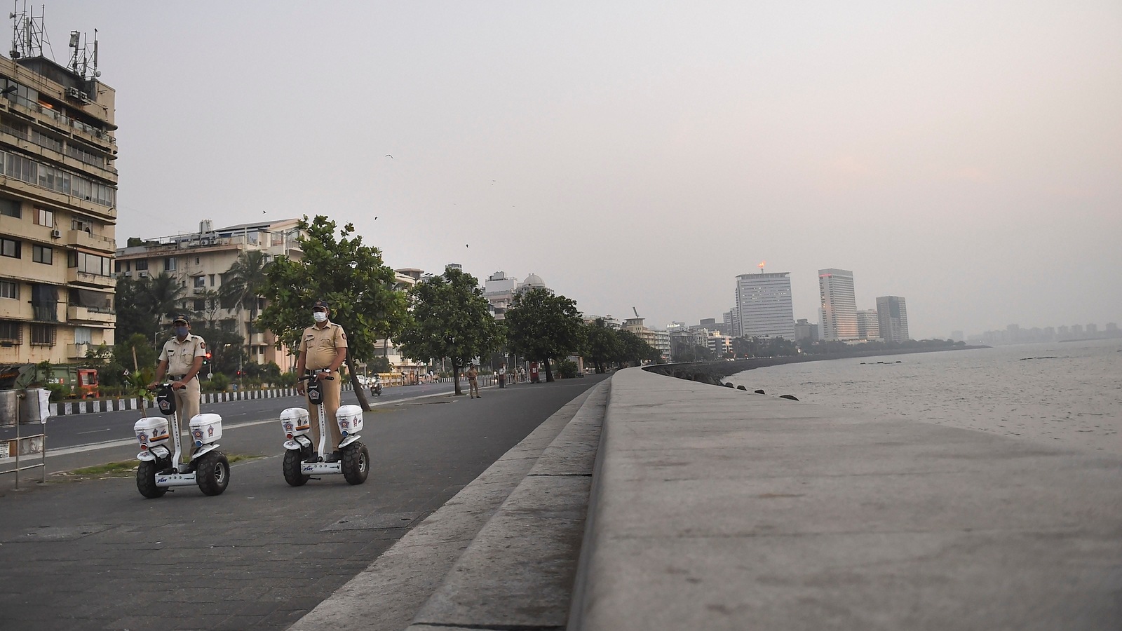 Mumbai reports 6,347 Covid cases; lockdown not under discussion, says