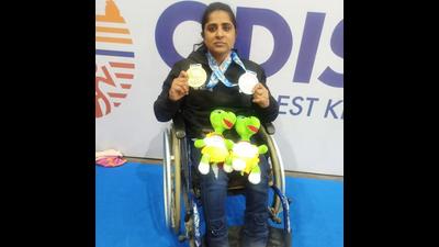 Ludhiana para badminton player of Ludhiana, Shavana bagged two medals including a gold medal at 4th Para Badminton National Championship held at Bhubaneswar, Orissa (HT PHOTO) Ludhiana para badminton player of Ludhiana, Shavana bagged two medals including a gold medal at 4th Para Badminton National Championship held at Bhubaneswar, Orissa (HT PHOTO)