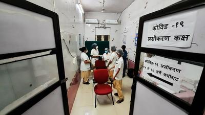 Thane: Nurses prepare a COVID-19 vaccination ward for children in the age group of 15 to 18 years, at Thane Civil Hospital, Saturday, January 1, 2022. As per the instructions of the central government, the vaccination for children in the age group of 15 to 18 years will begin from January 3. (PTI Photo)(PTI01_01_2022_000152B) (PTI) Thane: Nurses prepare a COVID-19 vaccination ward for children in the age group of 15 to 18 years, at Thane Civil Hospital, Saturday, January 1, 2022. As per the instructions of the central government, the vaccination for children in the age group of 15 to 18 years will begin from January 3. (PTI Photo)(PTI01_01_2022_000152B) (PTI)