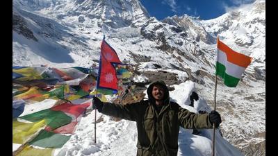Bhiwandi resident, Siddharth Ganai, after completing his walk to The Himalayas in 75 days. (HT PHOTO) Bhiwandi resident, Siddharth Ganai, after completing his walk to The Himalayas in 75 days. (HT PHOTO)