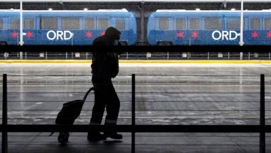 A traveler walks through Terminal 3 at O'Hare International Airport in Chicago. (Representational image)(AP)