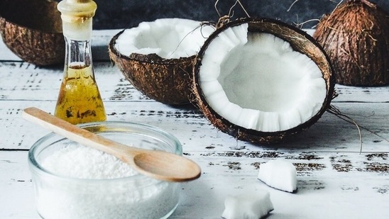 Coconut Oil: This oil is commonly used for its cooling properties. You may combine it with aloe vera gel, amla or curry leaves to prevent greying of hair.(Pexels)