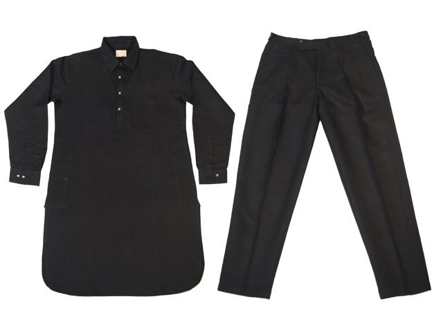 The breathable cotton linen kurta comes with a pair of smart fitted pants from Jaypore The breathable cotton linen kurta comes with a pair of smart fitted pants from Jaypore