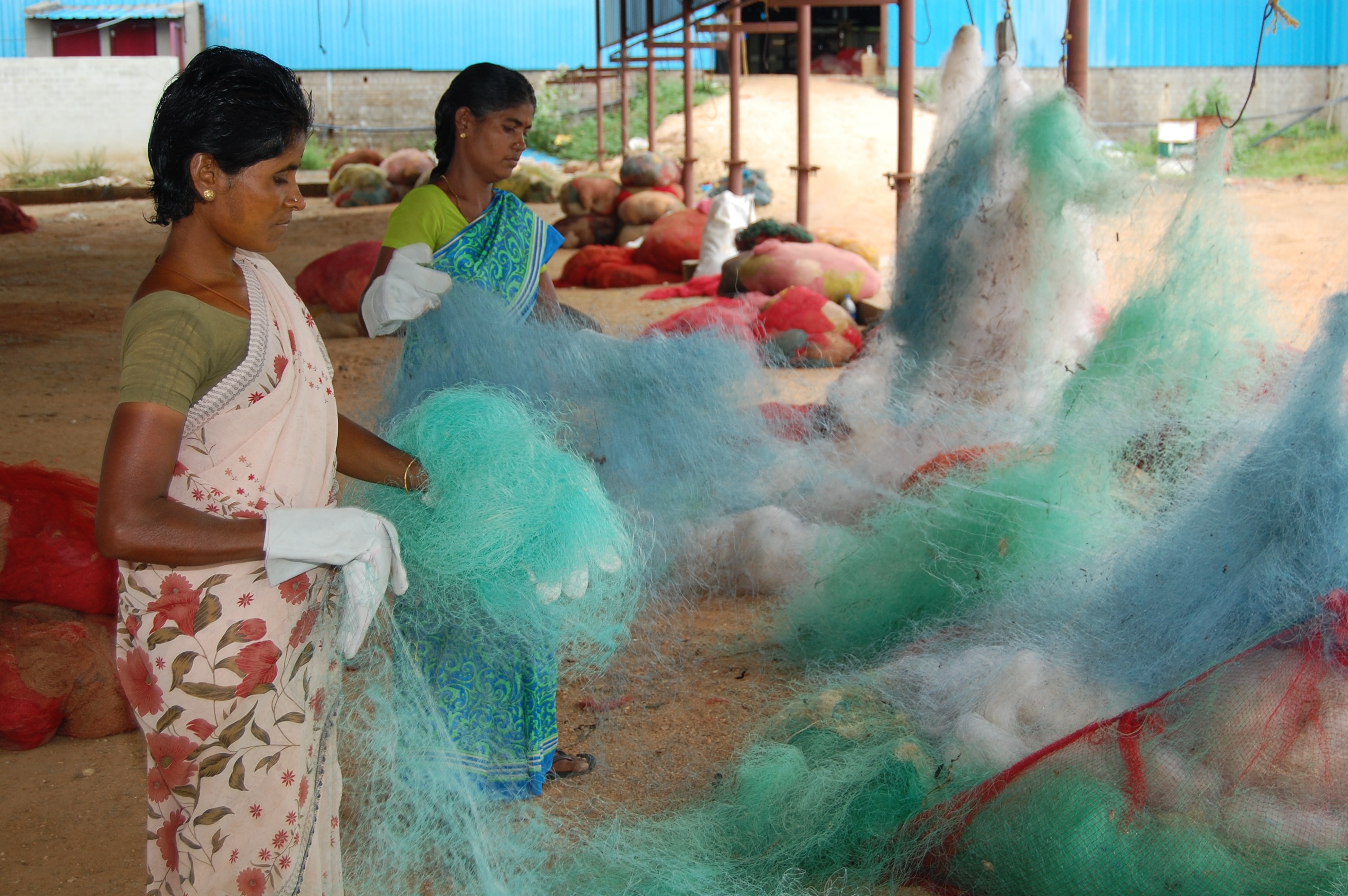 Coastal communities in Tamil Nadu take ghost fishing nets out of the ocean. DSM then converts them into a polyamide called Akulon RePurposed, which is used in surfboard components such as fins and fin boxes. Coastal communities in Tamil Nadu take ghost fishing nets out of the ocean. DSM then converts them into a polyamide called Akulon RePurposed, which is used in surfboard components such as fins and fin boxes.