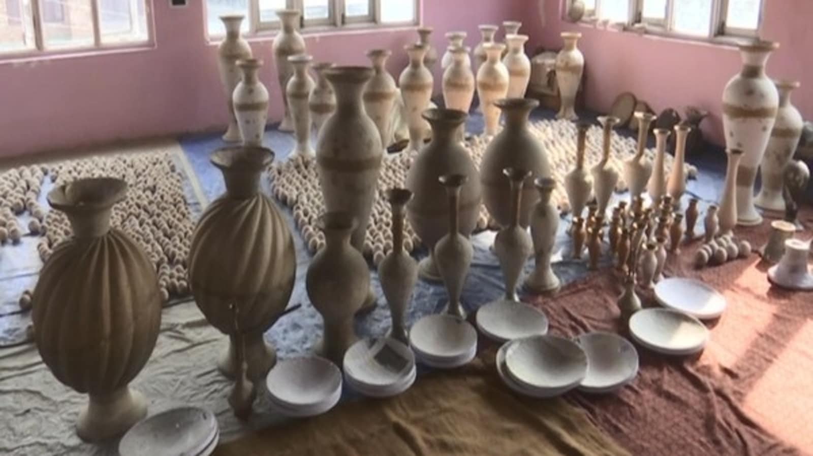 Jammu and Kashmir government holds craft safari to promote local
