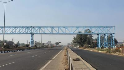 Pedestrian over pass being constructed at Sahnewal in Ludhiana on January 02, 2022. (HT PHOTO) Pedestrian over pass being constructed at Sahnewal in Ludhiana on January 02, 2022. (HT PHOTO)