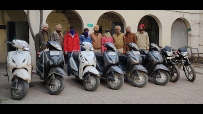 The accused with the stolen vehicles in Ludhiana on Sunday. (HT Photo) The accused with the stolen vehicles in Ludhiana on Sunday. (HT Photo)