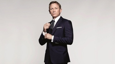 English actor Daniel Craig, best known for his portrayal of superspy James Bond, has been named in UK's New Year Honours list. English actor Daniel Craig, best known for his portrayal of superspy James Bond, has been named in UK's New Year Honours list.