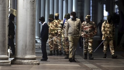 Delhi police team patrol on New Year's eve at Connaught Place in New Delhi. (PTI) Delhi police team patrol on New Year's eve at Connaught Place in New Delhi. (PTI)