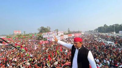 Samajwadi Party chief Akhilesh Yadav in Lucknow on Sunday. (ANI PHOTO) Samajwadi Party chief Akhilesh Yadav in Lucknow on Sunday. (ANI PHOTO)