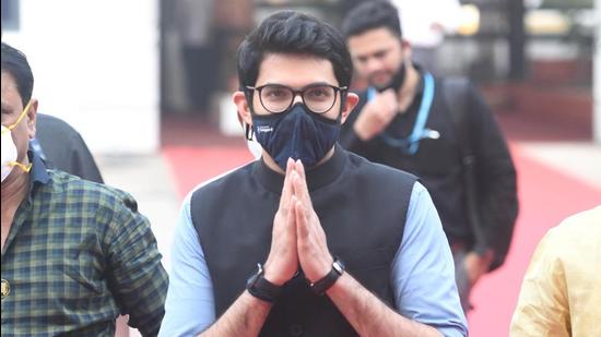 Maharashtra environment and tourism minister Aaditya Thackeray said the state government and urban local bodies will only buy or rent electric vehicles (EV) with effect from January 1. (Satish Bate/HT File Photo)