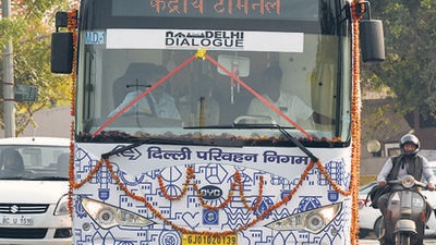 In July 2018, the Delhi government first announced that it would induct 1,000 electric buses into the city fleet, after the Delhi cabinet approved the scheme. (HT Archive)