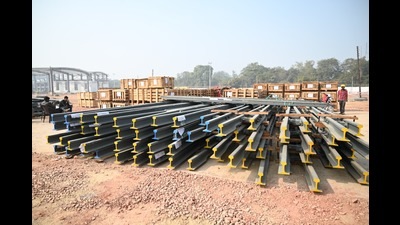 Agra metro rail track laying work to begin soon (ht photo) Agra metro rail track laying work to begin soon (ht photo)