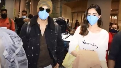 Ishaan Khatter, Ananya Panday at Mumbai airport. (Varinder Chawla) Ishaan Khatter, Ananya Panday at Mumbai airport. (Varinder Chawla)