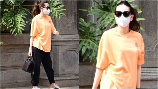 Karisma, like her sister, also came dressed comfortably for the family lunch date. She added some Gen-Z styling elements to her look by opting for a baggy fit. We love everything about it, and you should also take notes from the star.(HT Photo/Varinder Chawla)