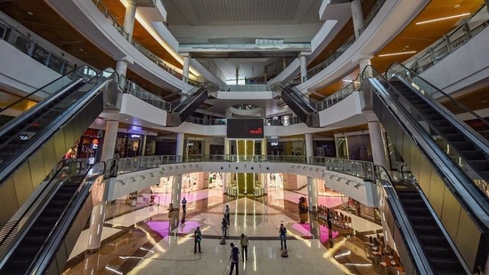 All shopping malls and markets would be allowed to remain open till 10 pm but with half their capacities.(PTI)