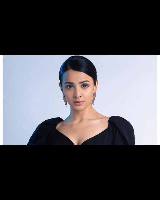 mahima makwana bold pics