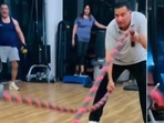 A video of Sham Kaushal doing rope exercise is doing rounds on the Internet.(Instagram) A video of Sham Kaushal doing rope exercise is doing rounds on the Internet.(Instagram)