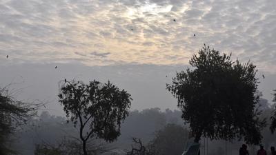 A yellow alert is generally issued by the IMD asking the general public to “be aware” of a weather situation developing in the next 24 to 48 hours. (Sanjeev Verma/HT Photo) A yellow alert is generally issued by the IMD asking the general public to “be aware” of a weather situation developing in the next 24 to 48 hours. (Sanjeev Verma/HT Photo)
