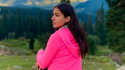 Sara Ali Khan gave a candid pose for the camera as she sits and enjoys the view. (Instagram/@saraalikhan95)