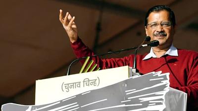 Delhi Chief Minister Arvind Kejriwal addressing public rally in Dehradun on Monday. (ANI) Delhi Chief Minister Arvind Kejriwal addressing public rally in Dehradun on Monday. (ANI)
