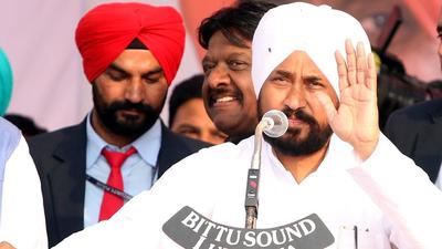 Punjab CM Charanjit Channi was ddressing a gathering after launching the Punjab Government Rozgar Guarantee for Youth Scheme at a private university in Phagwara. (HT File Photo)