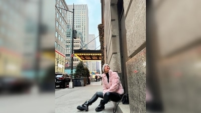 This is the perfect street style look this winter season and Hina Khan is acing every bit of it. (Instagram/@realhinakhan)
