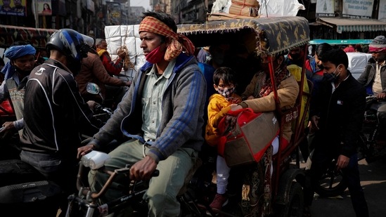 Delhi is reporting more than 4,000 new cases a day, and Deputy Chief Minister Manish Sisodia said though most patients were showing mild or no symptoms and recovering fast, people will have to stay indoors on Saturday and Sundays to rein in the virus.(REUTERS)