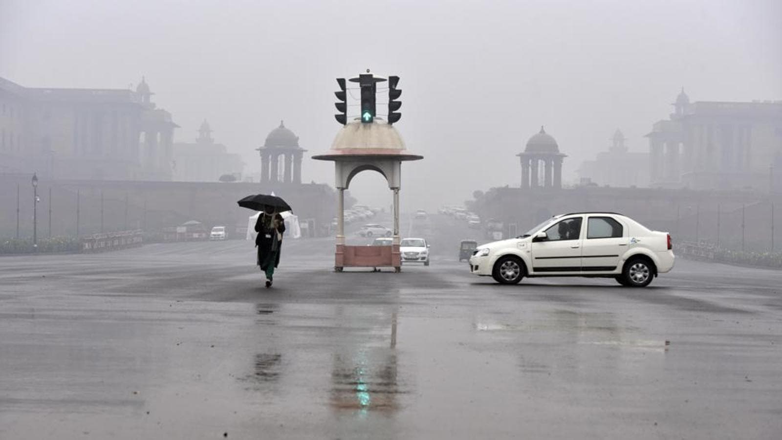 Delhi shivers at season’s lowest max temperature