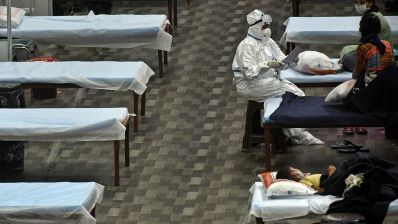 Reserve 40 of beds in private hospitals for Covid19 patients Delhi