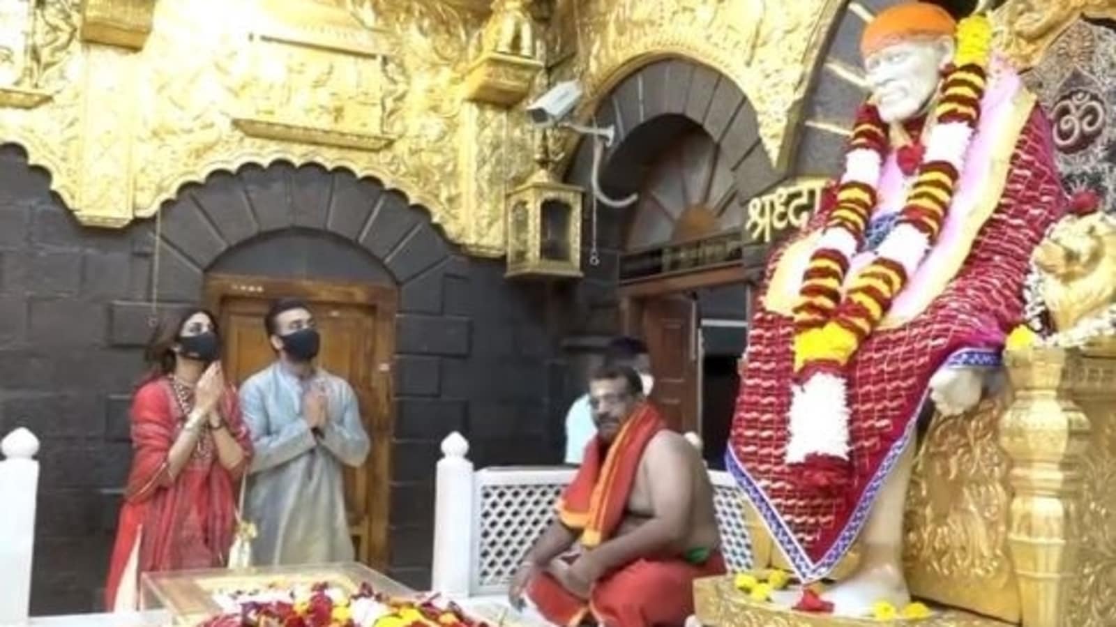 Sai Pallavi Sexvideo Kompoz Me - Shilpa shares first post with Raj in 2022, visits Shirdi temple. Watch |  Bollywood - Hindustan Times