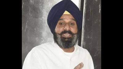 A Mohali court had on December 24 dismissed Shiromani Akali Dal leader and former Punjab minister Bikram Singh Majithia ‘s bail plea , observing that though his claims are of political vendetta but he himself was a powerful person in state politics till 2017. (HT file photo)