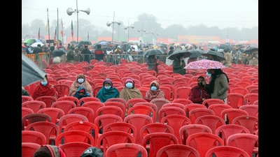 Due to rain, a large number of chairs at the BJP’s Ferozepur rally on Wednesday were unoccupied. (Sanjeev Kumar/HT)