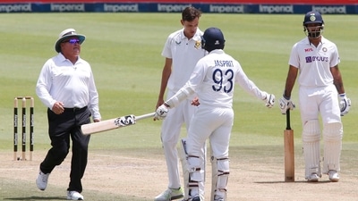 Marco Jansen and Jasprit Bumrah clash as umpire Marais Erasmus looks on (REUTERS)