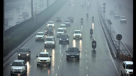 On Wednesday, Gurugram recorded 4.6mm of rainfall from 8.30am to 5.30pm. (Vipin Kumar/HT PHOTO)