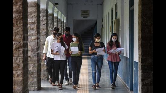 Nearly 450 final year engineering students secured jobs or internships at Guru Nanak Dev Engineering College, Ludhiana, latest placement. drive. (Representative photo/HT File )