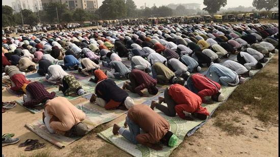 Some right-wing outfits have been protesting against the offering of namaz in the open since 2018. (HT archive) Some right-wing outfits have been protesting against the offering of namaz in the open since 2018. (HT archive)