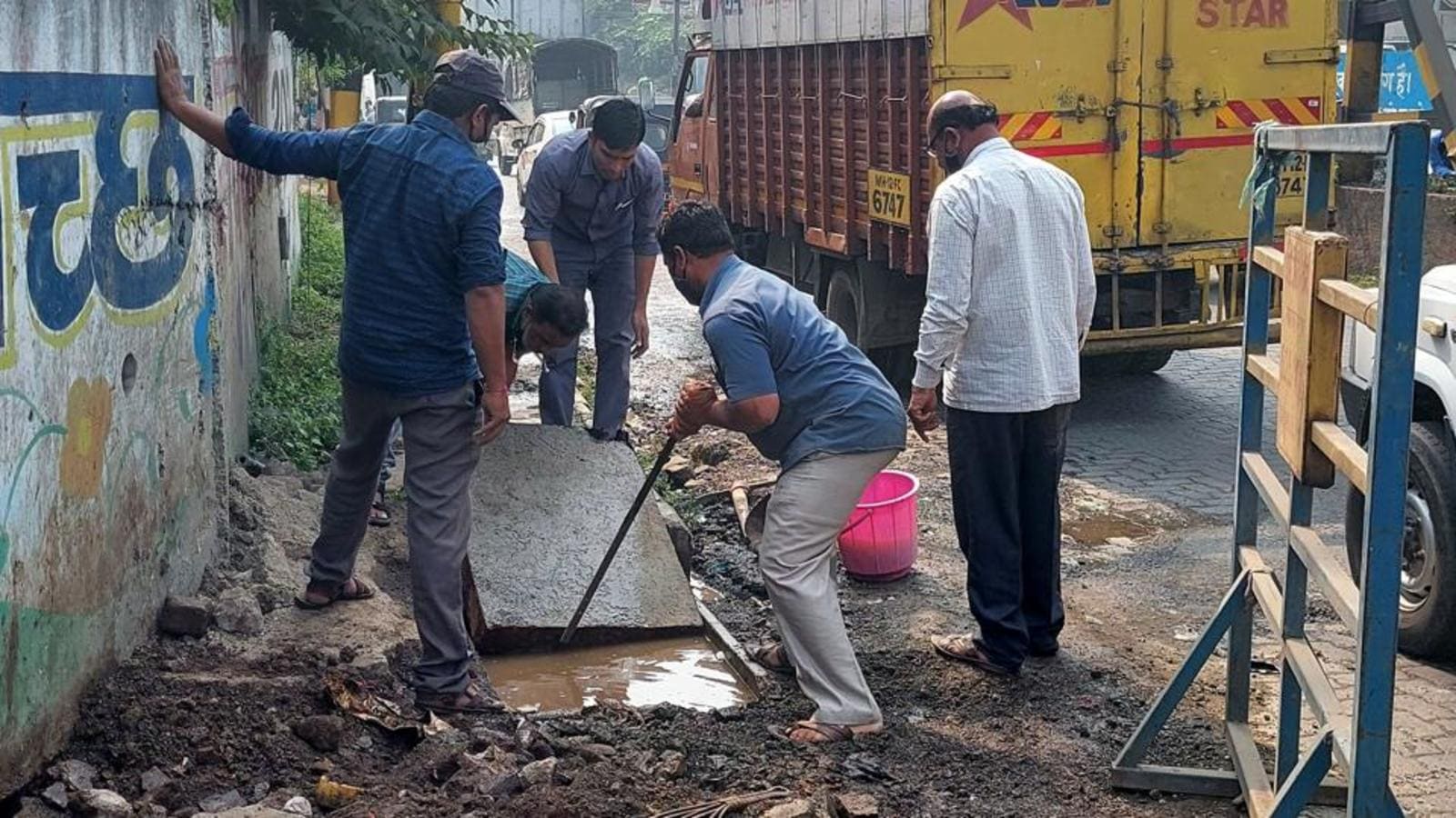 HT Impact Water pipeline leakage repair work starts near Sangamwadi