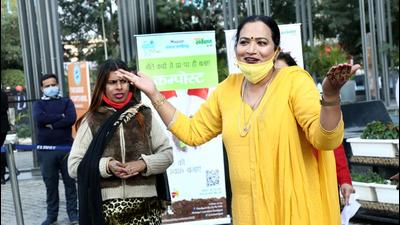 Swachh Bharat Mission brand ambassador for Chandigarh, Kajal Mangalmukhi, acting in a play organised by MC on Thursday. (HT Photo)