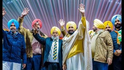 Addressing a rally at Tanda in Hoshiarpur district, chief minister Charanjit SIngh Channi questioned as to how the life of the PM Modi was threatened when the protesters were more than a kilometre away. (PTI) Addressing a rally at Tanda in Hoshiarpur district, chief minister Charanjit SIngh Channi questioned as to how the life of the PM Modi was threatened when the protesters were more than a kilometre away. (PTI)