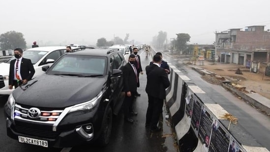 Modi's wife unhappy with security cover as her bodyguards travel in  government cars while she takes the bus!