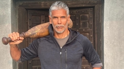 Can you guess Milind Soman's greatest weakness? Actor reveals in latest inspiring fitness post: Read here Can you guess Milind Soman's greatest weakness? Actor reveals in latest inspiring fitness post: Read here