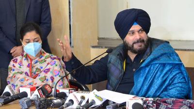 Sidhu alleged that PM Modi was defaming Punjab and Punjabiyat through the BJP drama on security lapse, adding that it was incorrect to put the onus of entire security on the Punjab Police. (Ravi Kumar/HT) Sidhu alleged that PM Modi was defaming Punjab and Punjabiyat through the BJP drama on security lapse, adding that it was incorrect to put the onus of entire security on the Punjab Police. (Ravi Kumar/HT)