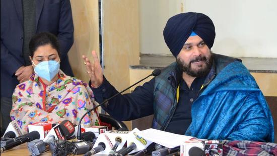 Sidhu alleged that PM Modi was defaming Punjab and Punjabiyat through the BJP drama on security lapse, adding that it was incorrect to put the onus of entire security on the Punjab Police. (Ravi Kumar/HT)