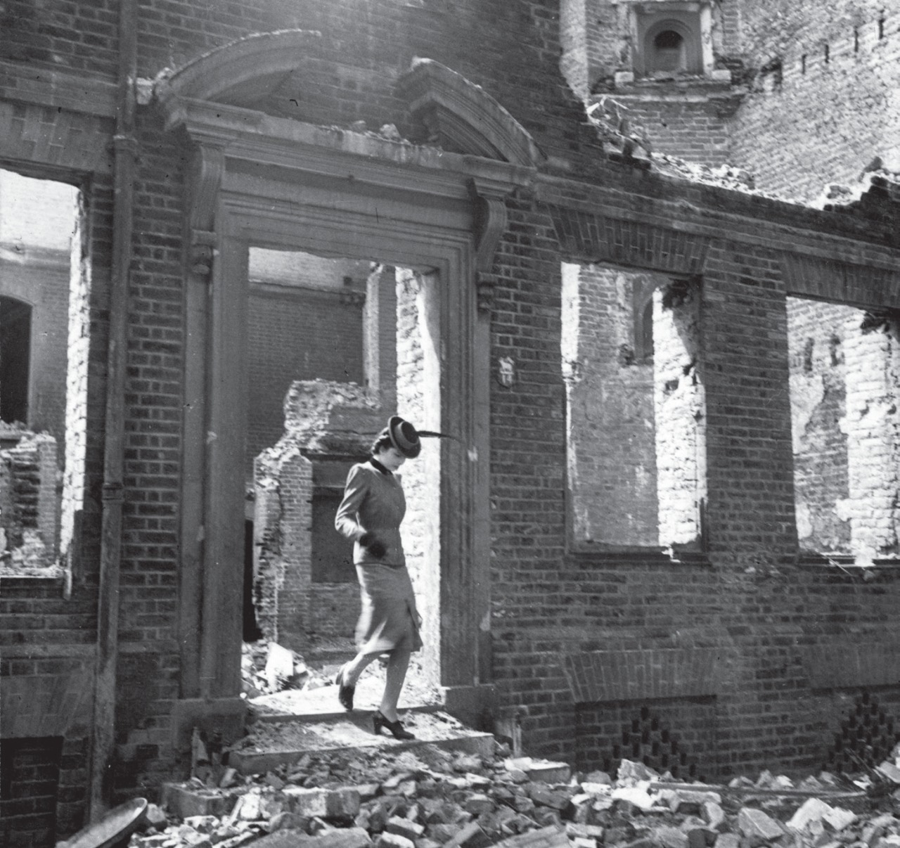 ‘Fashion is Indestructible’ by Cecil Beaton was shot amid the ruins of the Blitz in London. (Image courtesy Glossy: The Inside Story of Vogue) ‘Fashion is Indestructible’ by Cecil Beaton was shot amid the ruins of the Blitz in London. (Image courtesy Glossy: The Inside Story of Vogue)